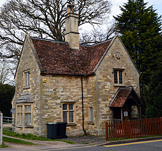 Entrance Lodge opposite Priory Road April 2015